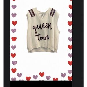 Queen of sparkles Boutique Women's White and Purple Knit Top vest EUC ❤️